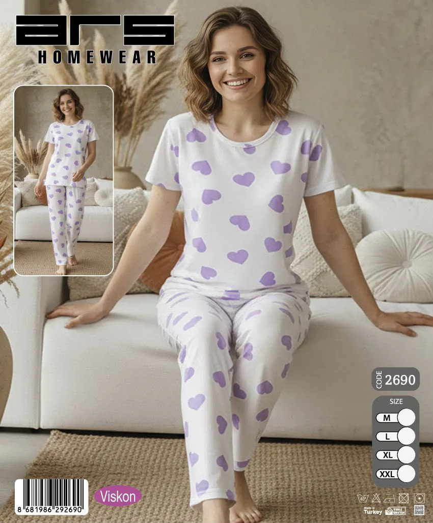 Kadın Beyaz Lila Kalp Desenli Kısa Kollu Viskon Pijama Takımı